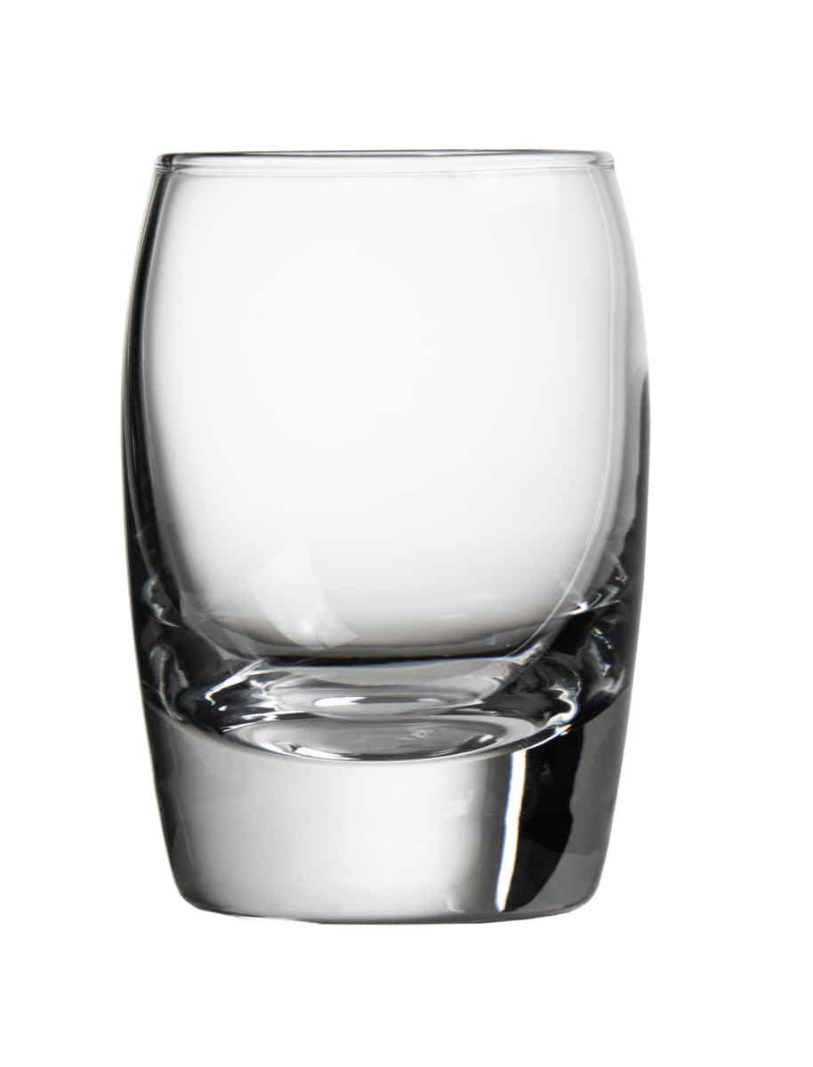 Gewölbtes Schnapsglas in Form von Whiskyfass