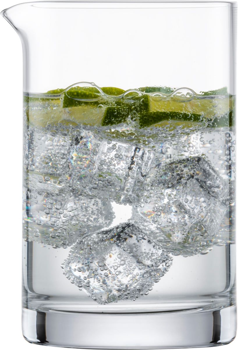 Gefüllter Mixkrug aus der Basic Bar Selection von Schott Zwiesel