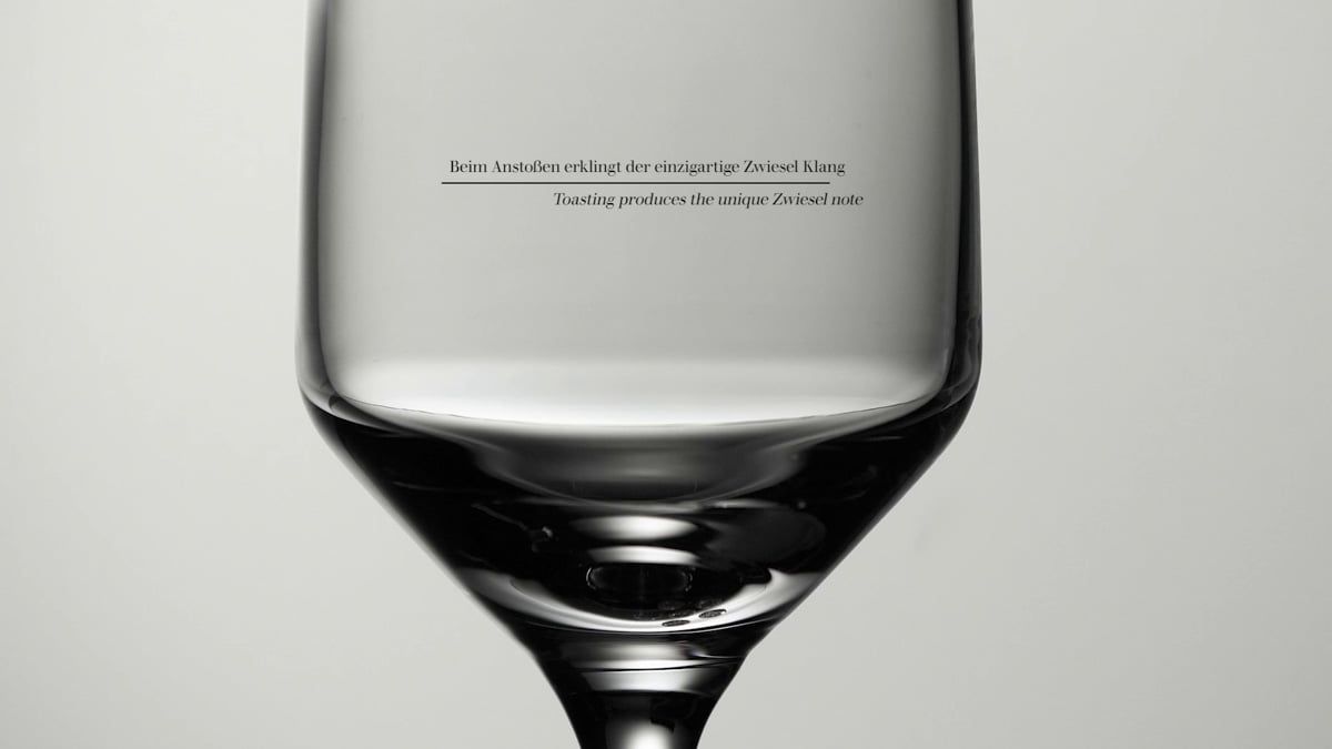 Detailansicht: Sektglas Pure Belfesta von Schott Zwiesel Detailansicht: gefülltes Sektglas Pure Belfesta von Schott Zwiesel