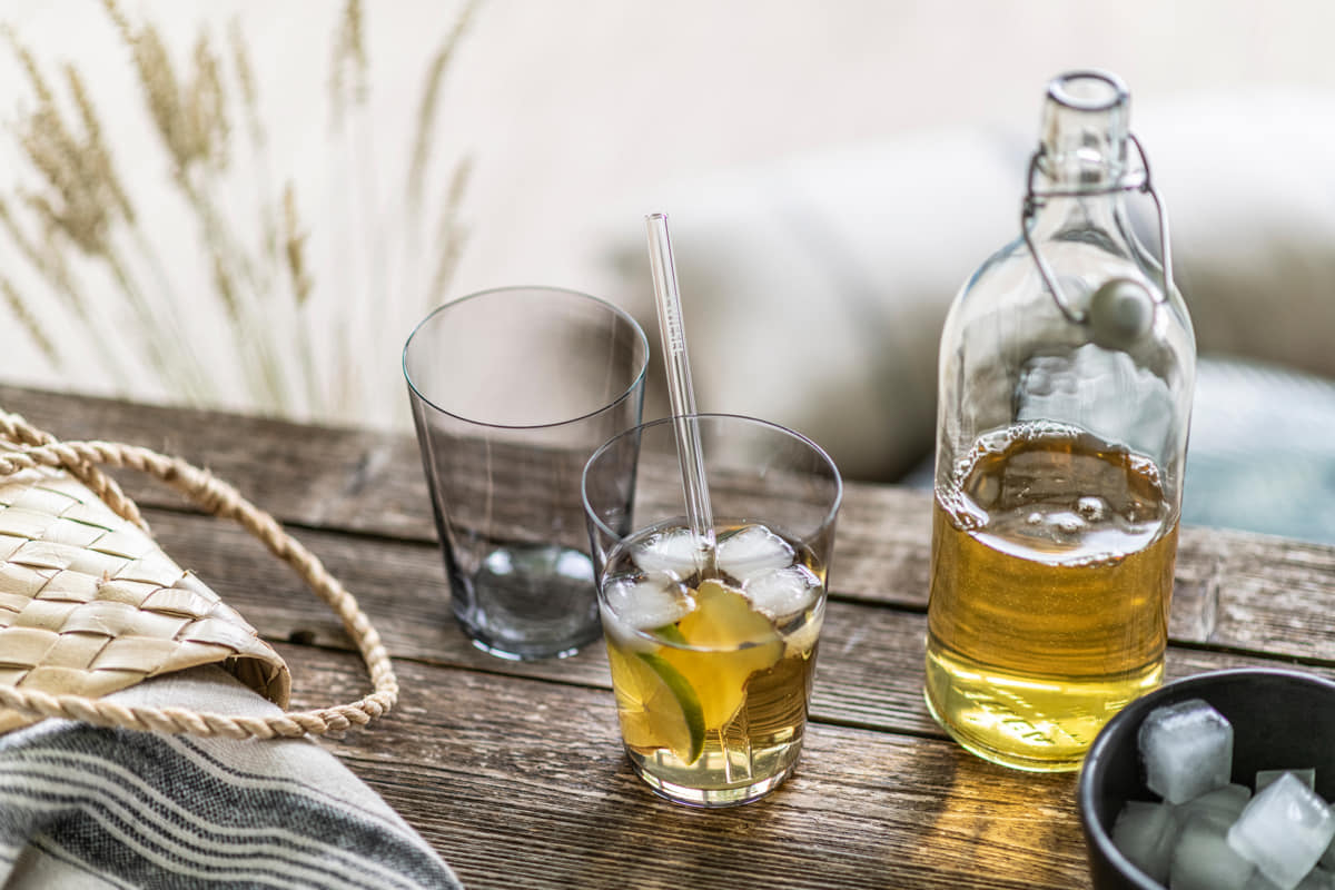 Wassergläser Together und Flasche von Schott Zwiesel