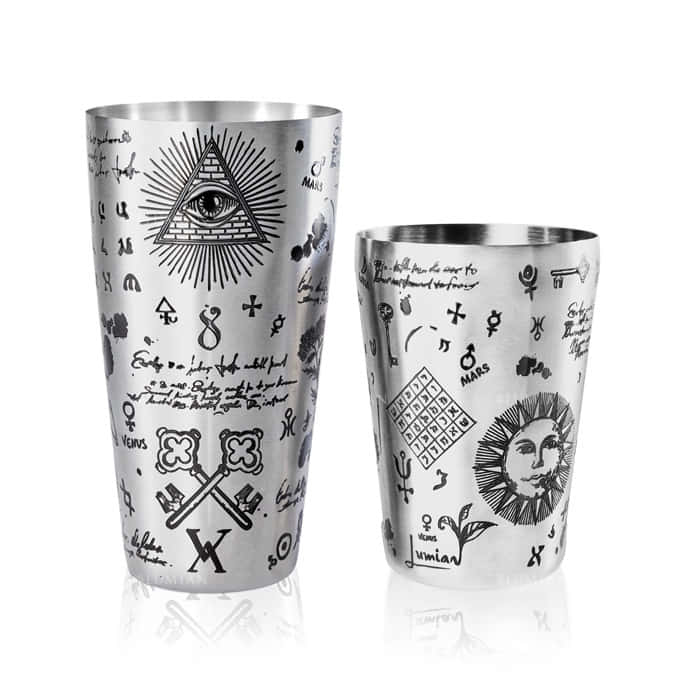 Tin Cocktailshaker Alchemy mit Tattoo-Verzierungen