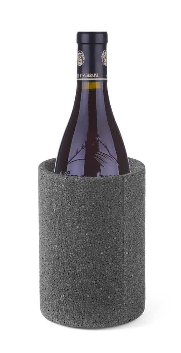 Schwarzer Weinkühler aus Kunststoff mit Weinflasche